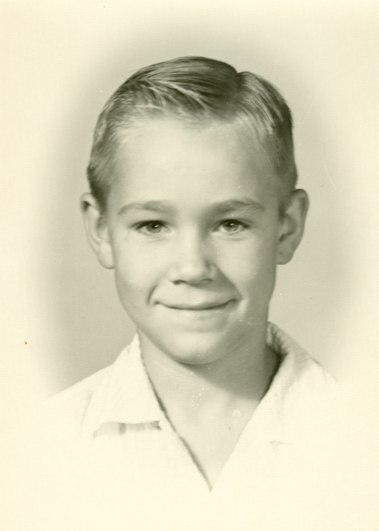 Source/Pictures/Included/Fulks,_Johnnie_Ray-I2/Fulks,_Johnnie_Ray-School_Photo_1.jpg