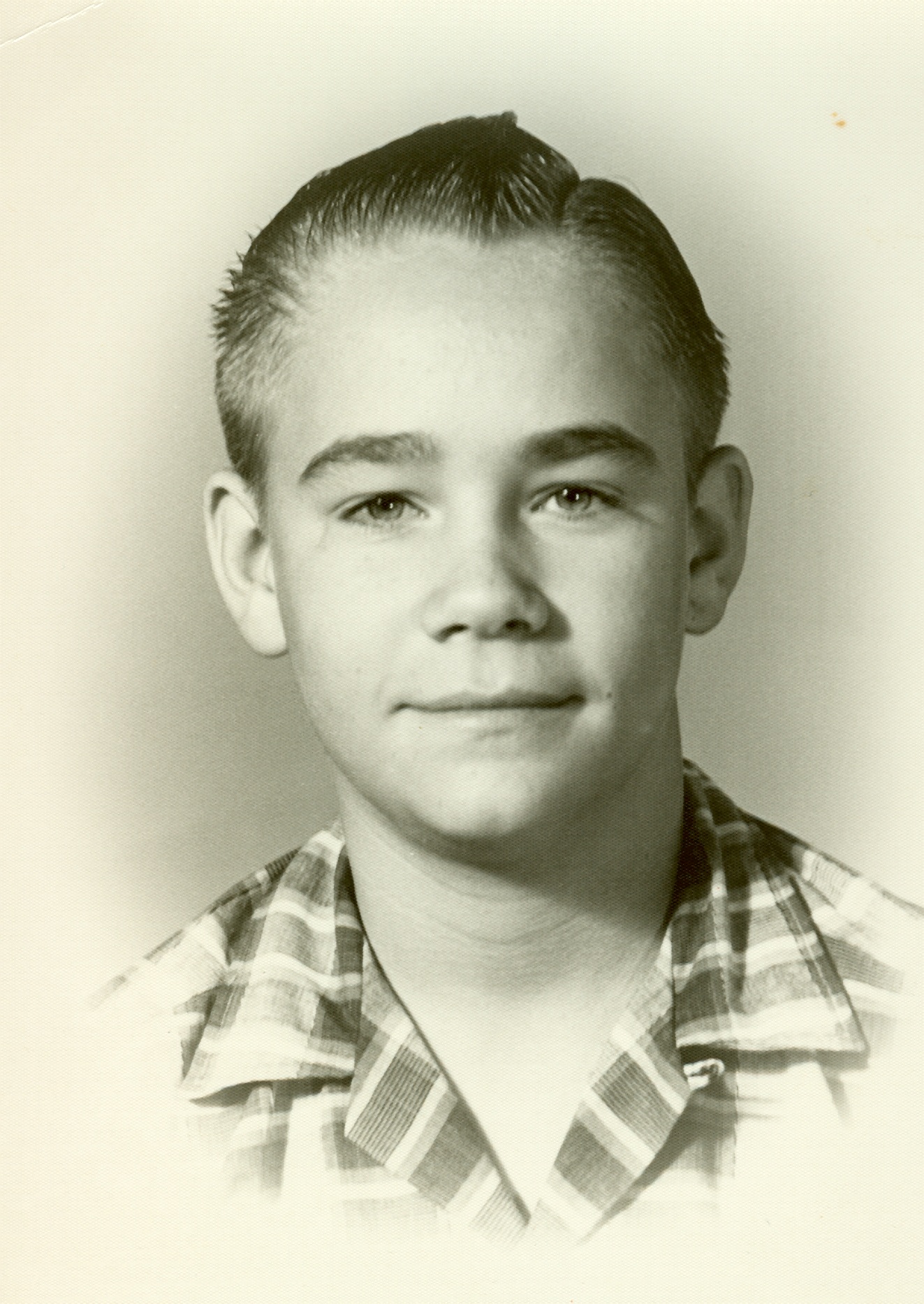 Source/Pictures/Included/Fulks,_Johnnie_Ray-I2/Fulks,_Johnnie_Ray-School_Photo_5.jpg