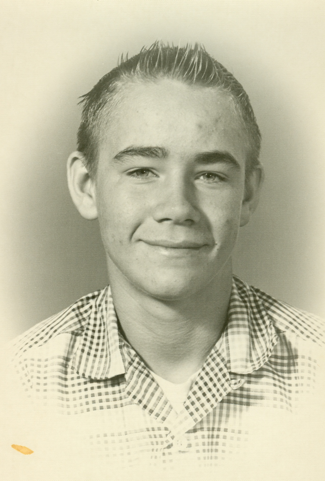 Source/Pictures/Included/Fulks,_Johnnie_Ray-I2/Fulks,_Johnnie_Ray-School_Photo_6.jpg